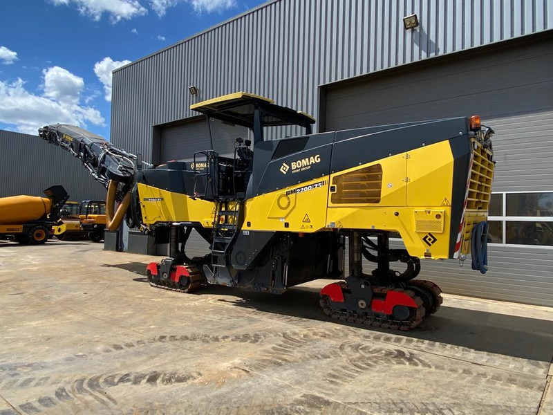Bomag BM2200/75 Cold Planer - מקצועה חשמלית קרה: תמונה 2 Bomag BM2200/75 Cold Planer - מקצועה חשמלית קרה: תמונה 2