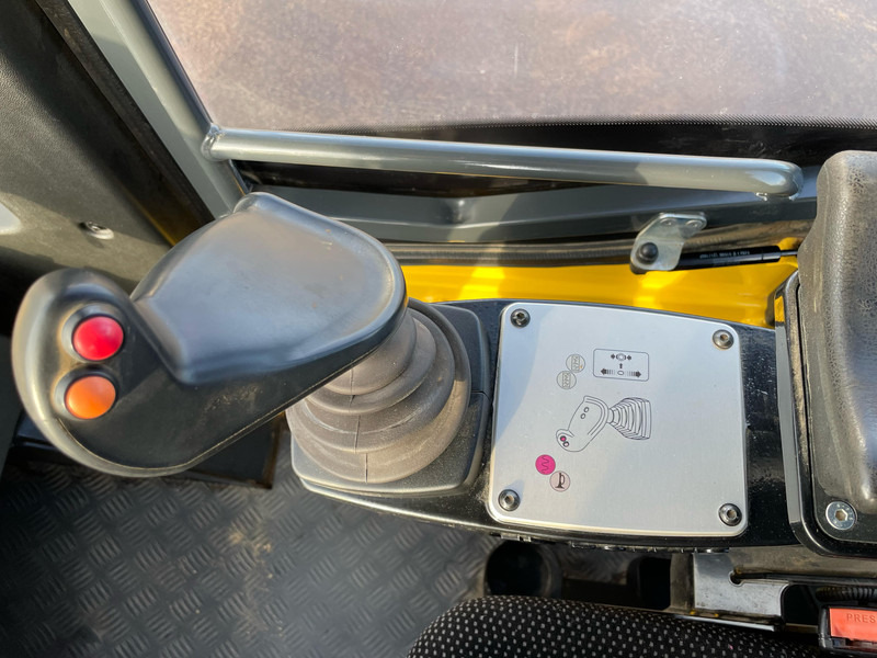 רולר Bomag BW177D-5 | Airconditioning EPA /EU Stage V: תמונה 16 רולר Bomag BW177D-5 | Airconditioning EPA /EU Stage V: תמונה 16