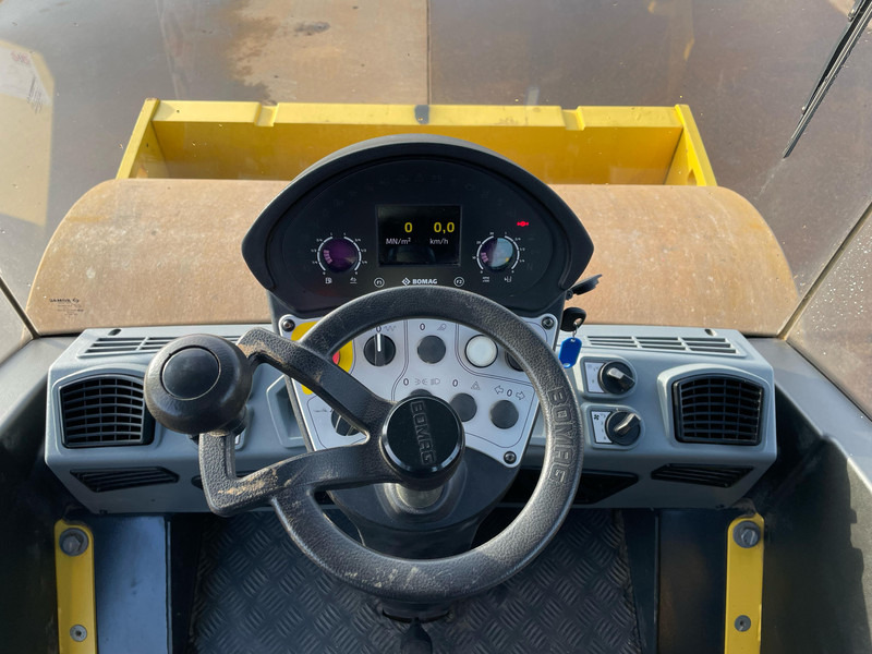 רולר Bomag BW177D-5 | Airconditioning EPA /EU Stage V: תמונה 13 רולר Bomag BW177D-5 | Airconditioning EPA /EU Stage V: תמונה 13