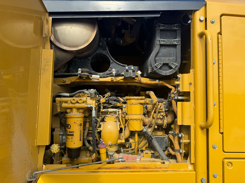 מפלסת Caterpillar 140M2 AWD: תמונה 9