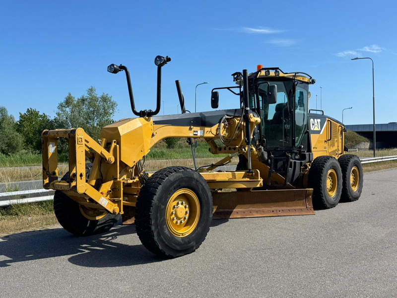 Caterpillar 140M - מפלסת: תמונה 1 Caterpillar 140M - מפלסת: תמונה 1