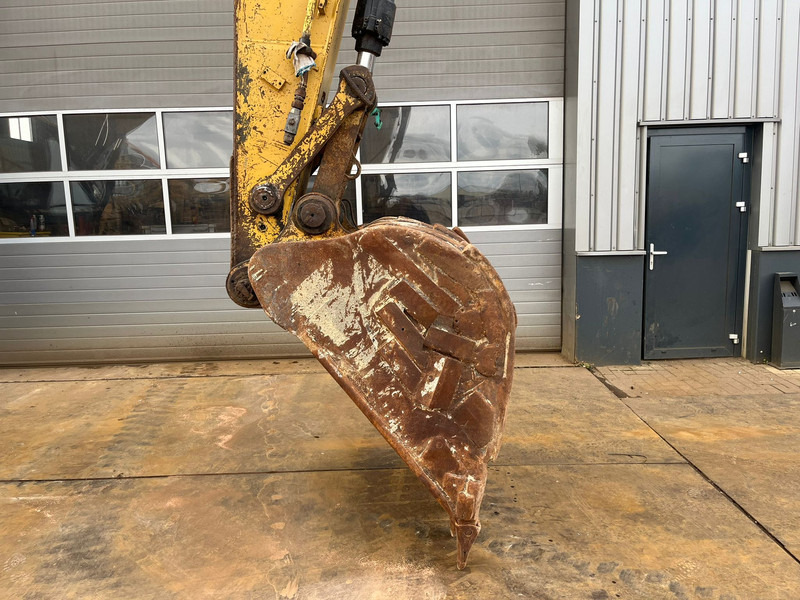 מחפר סורק Caterpillar 320D - bucket with teeth: תמונה 19