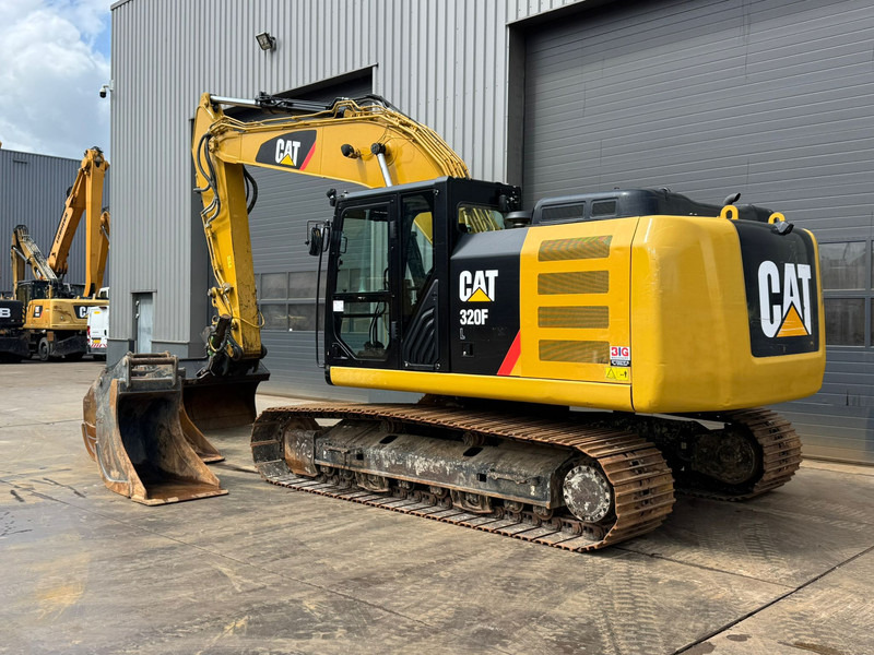 Caterpillar 320FL incl. 3 x Bucket - מחפר סורק: תמונה 3 Caterpillar 320FL incl. 3 x Bucket - מחפר סורק: תמונה 3
