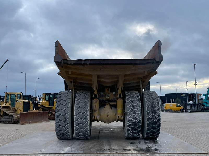 Caterpillar 773B - משאית סלעים/ מסיר פסולת קשיח: תמונה 4 Caterpillar 773B - משאית סלעים/ מסיר פסולת קשיח: תמונה 4