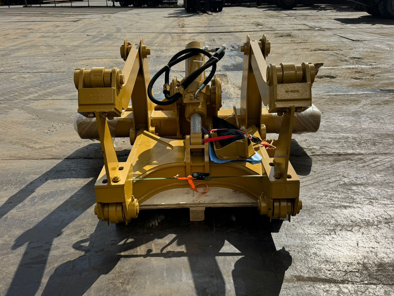 Caterpillar D6 New Gen Ripper with 1 Cylinder - מרטש: תמונה 4 Caterpillar D6 New Gen Ripper with 1 Cylinder - מרטש: תמונה 4