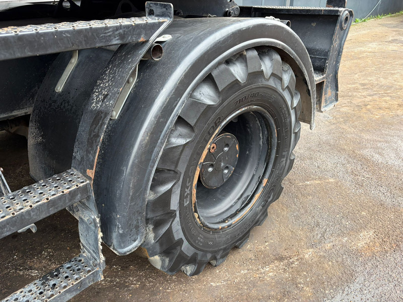 מחפר גלגלים Caterpillar M318F: תמונה 12