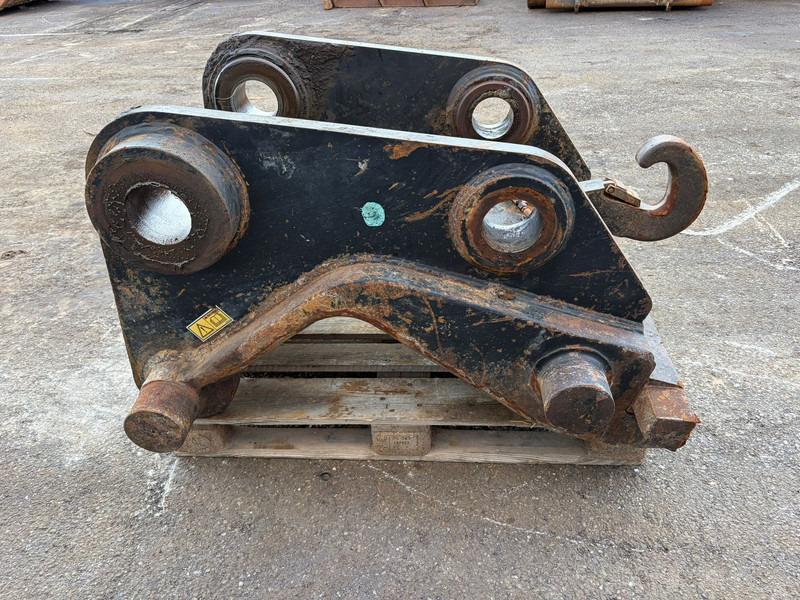 Caterpillar Quick Coupler CW70 for 374F - מצמד מהיר: תמונה 5 Caterpillar Quick Coupler CW70 for 374F - מצמד מהיר: תמונה 5