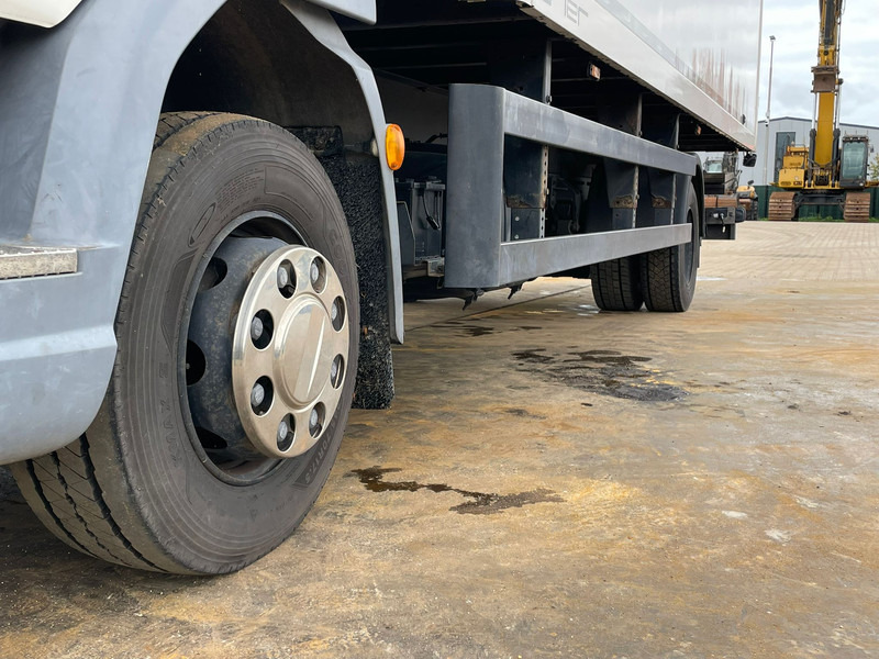 משאית תיבה DAF LF 180 FA: תמונה 17 משאית תיבה DAF LF 180 FA: תמונה 17