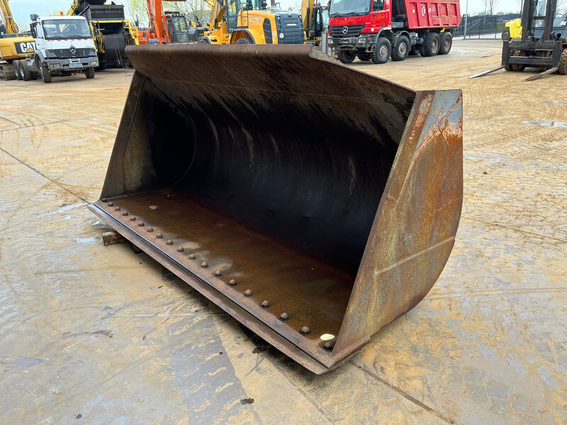 Doosan Bucket Doosan 3.5 CBM - דלי: תמונה 1 Doosan Bucket Doosan 3.5 CBM - דלי: תמונה 1