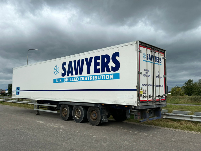 Gray and Adams Meat Hook Thermo King SLXE 400 - סמיטריילר עם קירור: תמונה 3 Gray and Adams Meat Hook Thermo King SLXE 400 - סמיטריילר עם קירור: תמונה 3