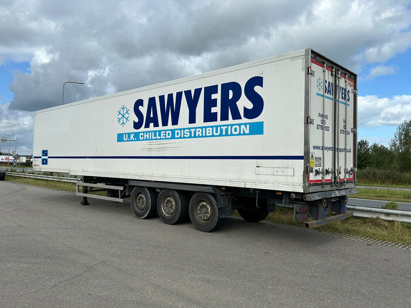 Gray and Adams Meat Hook Thermo King SLXE 400 - סמיטריילר עם קירור: תמונה 3 Gray and Adams Meat Hook Thermo King SLXE 400 - סמיטריילר עם קירור: תמונה 3