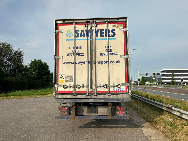 Gray and Adams Meat Hook Thermo King SLXE 400 - סמיטריילר עם קירור: תמונה 4 Gray and Adams Meat Hook Thermo King SLXE 400 - סמיטריילר עם קירור: תמונה 4