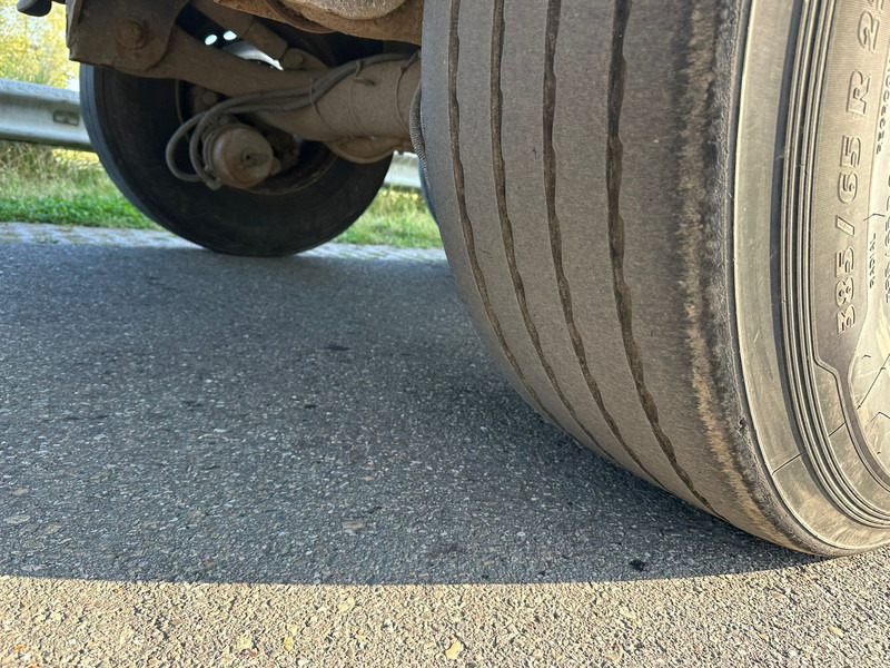 סמיטריילר עם קירור Gray and Adams Meat Hook Thermo King SLXE 400: תמונה 15 סמיטריילר עם קירור Gray and Adams Meat Hook Thermo King SLXE 400: תמונה 15