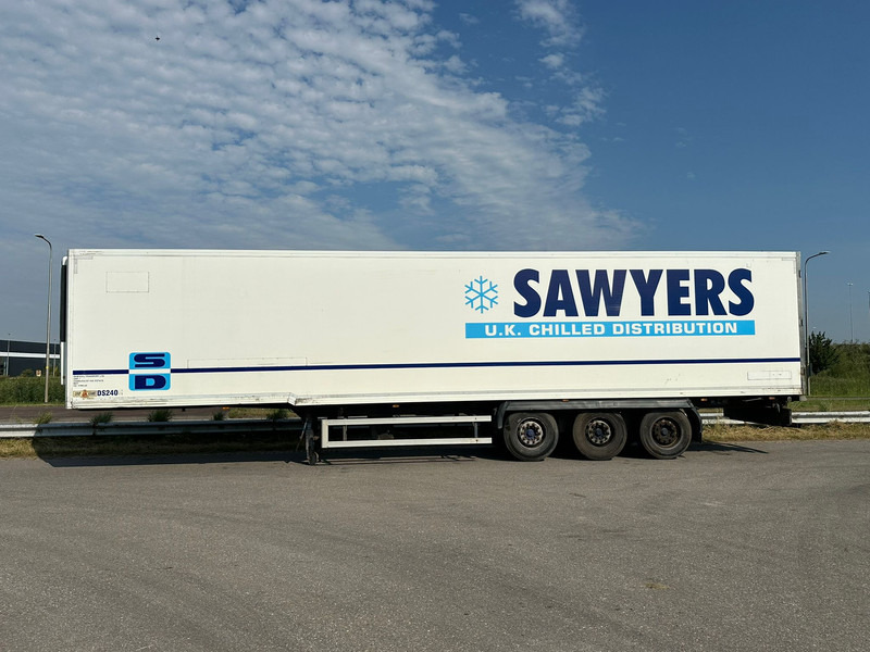 Gray and Adams Meat Hook Thermo King SLXE 400 - סמיטריילר עם קירור: תמונה 2 Gray and Adams Meat Hook Thermo King SLXE 400 - סמיטריילר עם קירור: תמונה 2