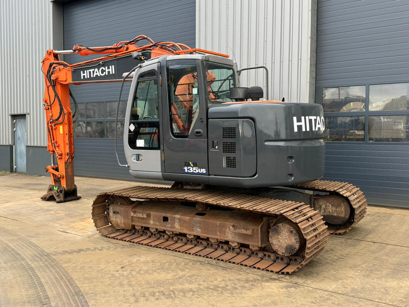 Hitachi ZX135US - מחפר סורק: תמונה 3 Hitachi ZX135US - מחפר סורק: תמונה 3