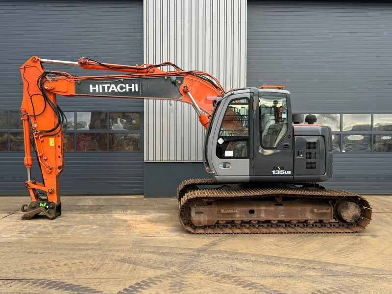 Hitachi ZX135US - מחפר סורק: תמונה 1 Hitachi ZX135US - מחפר סורק: תמונה 1