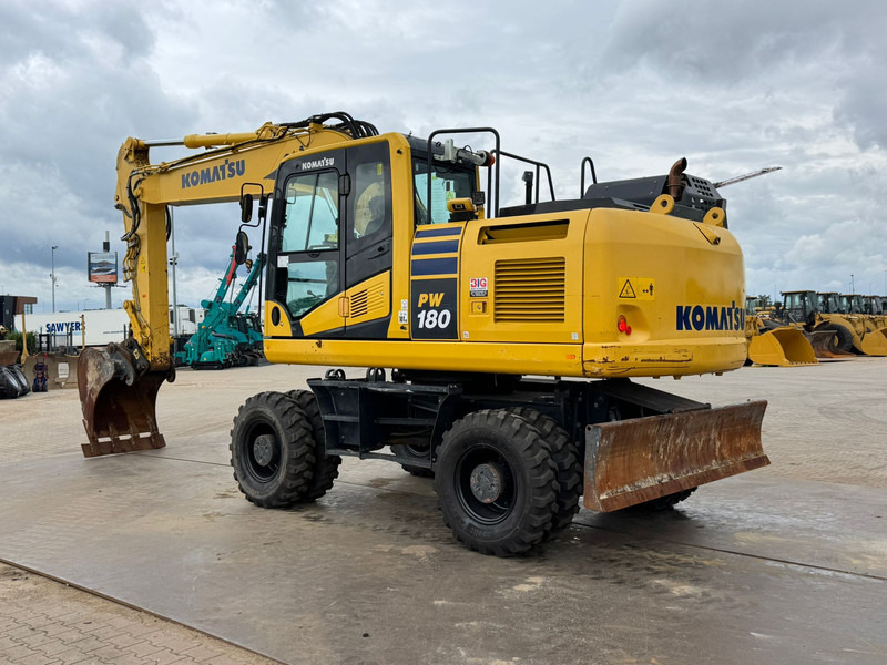Komatsu PW180-11 - מחפר גלגלים: תמונה 3 Komatsu PW180-11 - מחפר גלגלים: תמונה 3