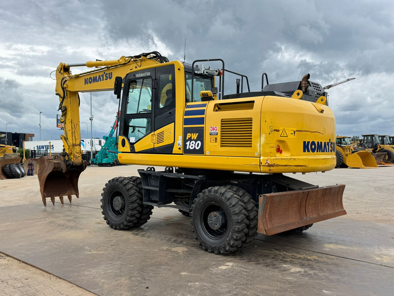 Komatsu PW180-11 - מחפר גלגלים: תמונה 3 Komatsu PW180-11 - מחפר גלגלים: תמונה 3