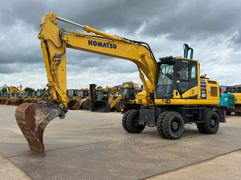 Komatsu PW180-11 - מחפר גלגלים: תמונה 2 Komatsu PW180-11 - מחפר גלגלים: תמונה 2