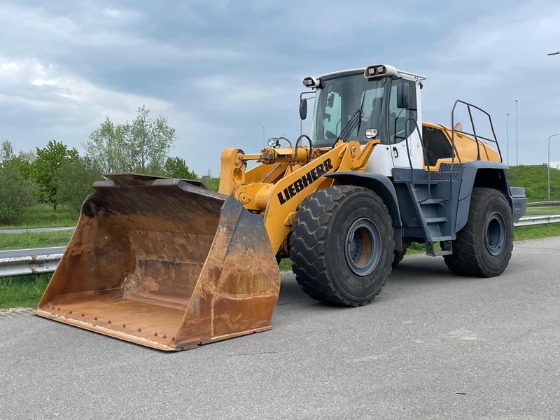 Liebherr L580 - מעמיס גלגלים: תמונה 2 Liebherr L580 - מעמיס גלגלים: תמונה 2