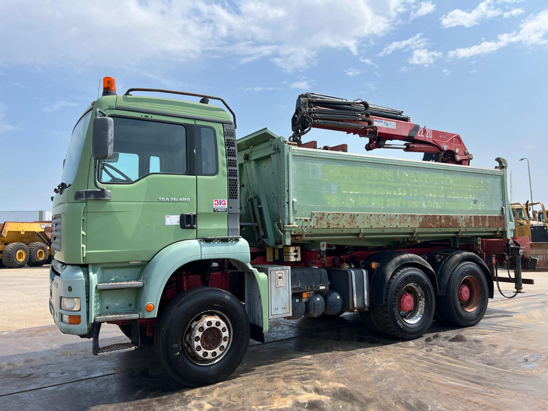 MAN TGA 26.480 6x4 tipper + HMF crane - מזהיר, משאית מנוף: תמונה 1 MAN TGA 26.480 6x4 tipper + HMF crane - מזהיר, משאית מנוף: תמונה 1
