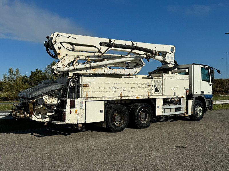 MERCEDESBENZ Actros 2632 6x4 with Putzmeister BSF 24-4 11 24m concrete pump - משאית משאבת בטון: תמונה 4 MERCEDESBENZ Actros 2632 6x4 with Putzmeister BSF 24-4 11 24m concrete pump - משאית משאבת בטון: תמונה 4