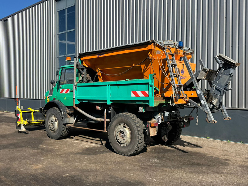 MERCEDESBENZ Unimog U1700 - מטאטא כבישים: תמונה 3 MERCEDESBENZ Unimog U1700 - מטאטא כבישים: תמונה 3