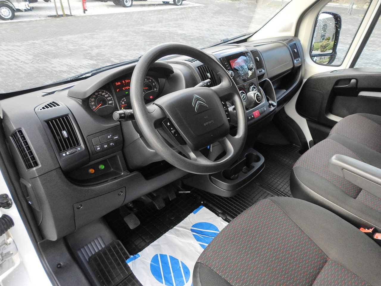 CITROEN JUMPER BOX DELIVERY VAN 6 SEATS AIR CONDITIONING 140HP - כלי רכב מסחרי: תמונה 2 CITROEN JUMPER BOX DELIVERY VAN 6 SEATS AIR CONDITIONING 140HP - כלי רכב מסחרי: תמונה 2