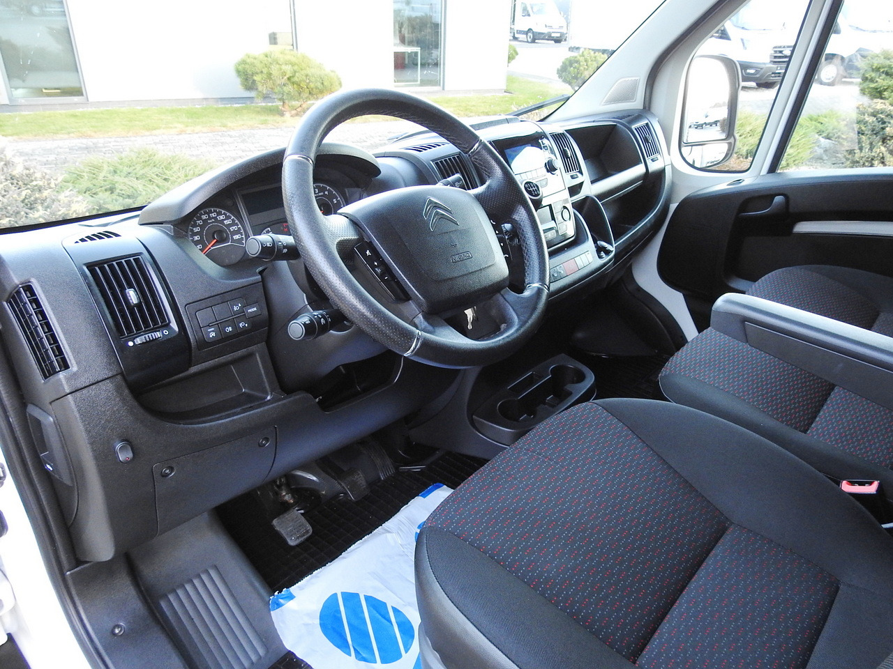 CITROEN JUMPER TARPAULIN 10 PALLETS CRUISE CONTROL AIR CONDITIONING LED LIGHTS PNEUMATICS 165HP - כלי רכב מסחרי עם וילונות צד: תמונה 2 CITROEN JUMPER TARPAULIN 10 PALLETS CRUISE CONTROL AIR CONDITIONING LED LIGHTS PNEUMATICS 165HP - כלי רכב מסחרי עם וילונות צד: תמונה 2