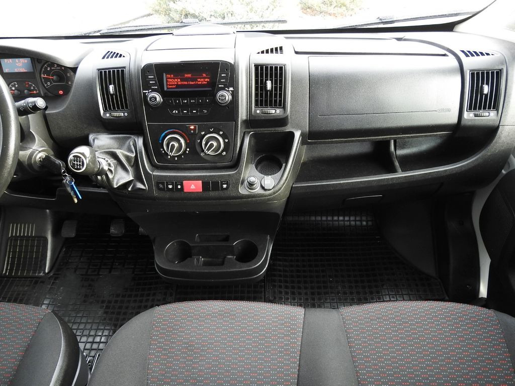 כלי רכב מסחרי עם לוח, כלי רכב מסחרי קומבי Citroën JUMPER KASTENWAGEN DOPPELKABINE 6 SITZE: תמונה 23
