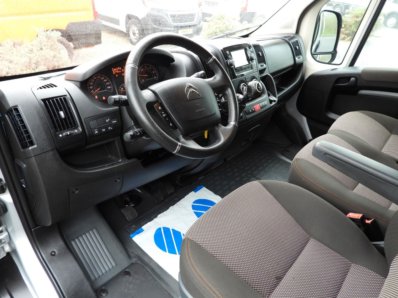 Citroën JUMPER KASTENWAGEN DOPPELKABINE 7 SITZE TEMPOMAT - כלי רכב מסחרי עם לוח, כלי רכב מסחרי קומבי: תמונה 2 Citroën JUMPER KASTENWAGEN DOPPELKABINE 7 SITZE TEMPOMAT - כלי רכב מסחרי עם לוח, כלי רכב מסחרי קומבי: תמונה 2
