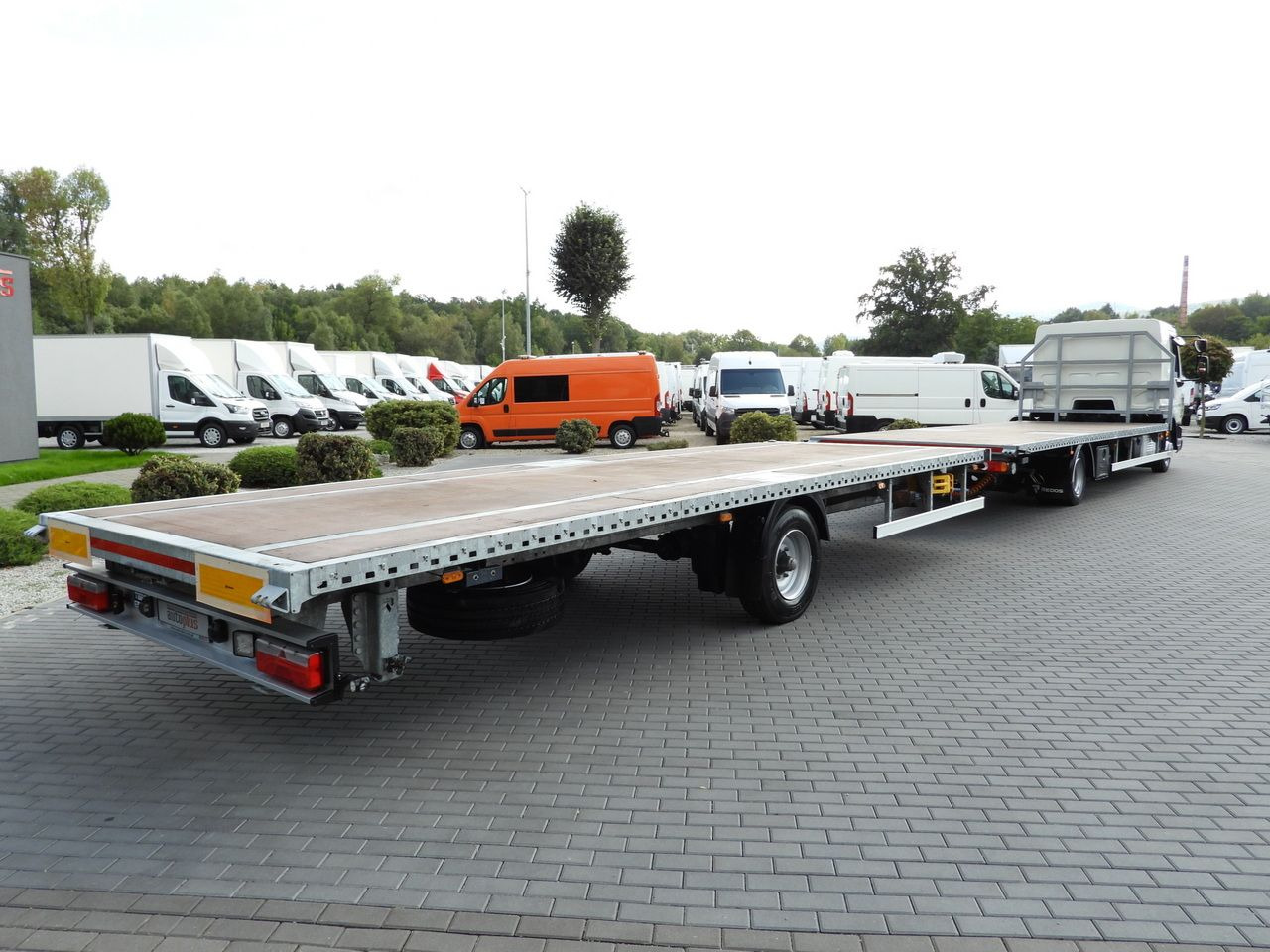 DAF LF 230 CONTAINER CARRIER PLATFORM + TRAILER WEBASTO CRUISE CONTROL LED LIGHTS PNEUMATICS AUTOMATIC TRANSMISSION TWIN WHEELS AIR CONDITIONING 230HP - מוביל מכולות/ משאית החלפת גוף: תמונה 3 DAF LF 230 CONTAINER CARRIER PLATFORM + TRAILER WEBASTO CRUISE CONTROL LED LIGHTS PNEUMATICS AUTOMATIC TRANSMISSION TWIN WHEELS AIR CONDITIONING 230HP - מוביל מכולות/ משאית החלפת גוף: תמונה 3