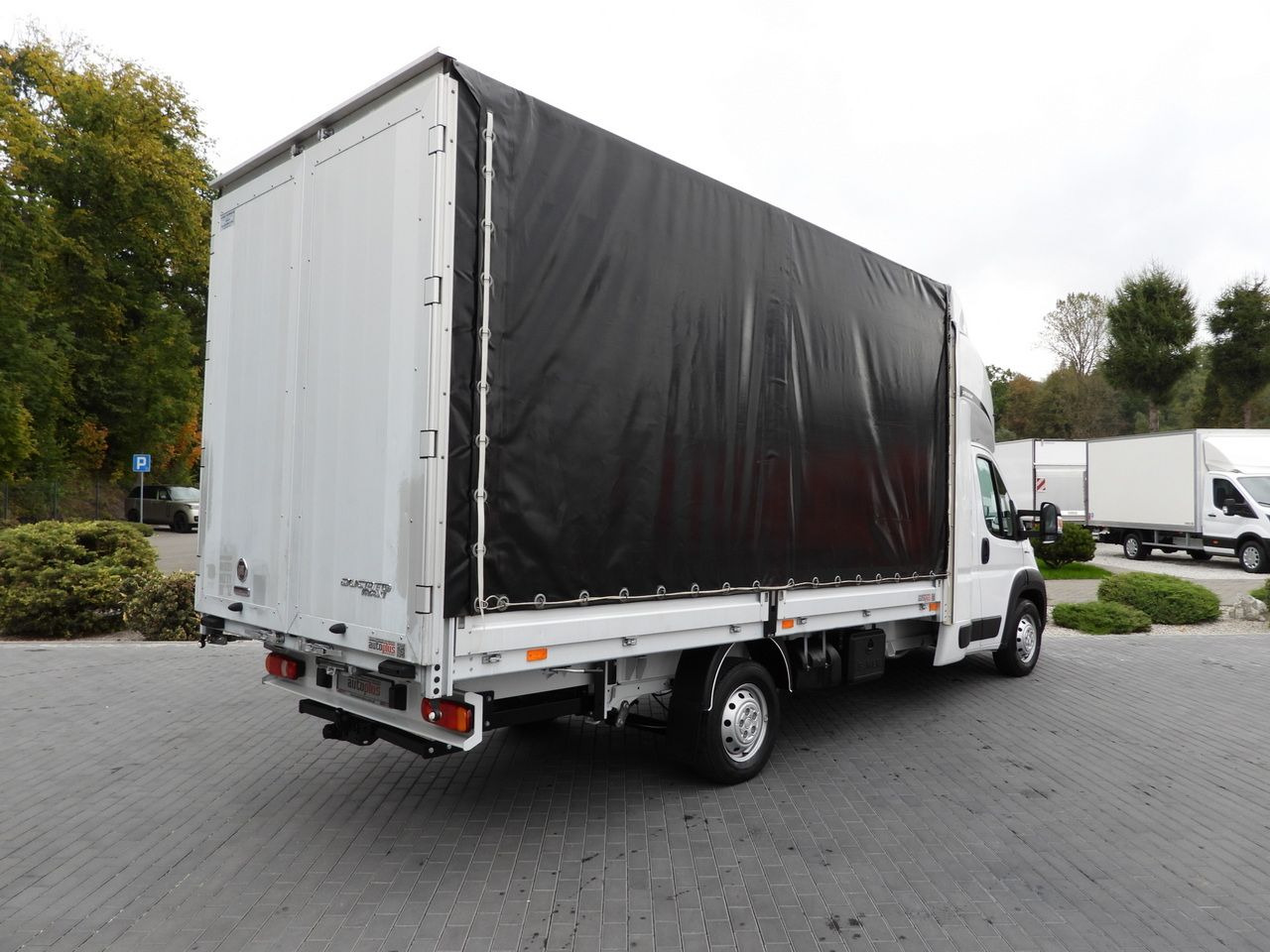 FIAT DUCATO TARPAULIN 9 PALLETS CRUISE CONTROL LED LIGHTS PNEUMATICS AIR CONDITIONING 180HP - כלי רכב מסחרי עם וילונות צד: תמונה 3 FIAT DUCATO TARPAULIN 9 PALLETS CRUISE CONTROL LED LIGHTS PNEUMATICS AIR CONDITIONING 180HP - כלי רכב מסחרי עם וילונות צד: תמונה 3