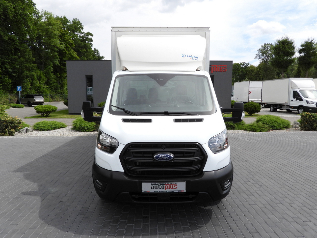 FORD TRANSIT BOX 8 PALLETS CRUISE CONTROL AIR CONDITIONING 130HP - כלי רכב מסחרי עם תיבה: תמונה 5 FORD TRANSIT BOX 8 PALLETS CRUISE CONTROL AIR CONDITIONING 130HP - כלי רכב מסחרי עם תיבה: תמונה 5