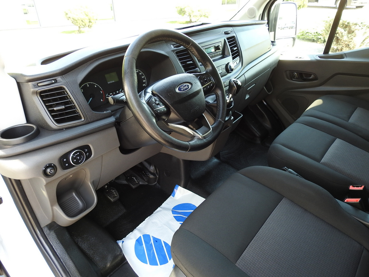 FORD TRANSIT REGRIGERATOR BOX 0*C POWER SUPPLY 230V CRUISE CONTROL AIR CONDITIONING TWIN WHEELS 170HP - כלי רכב מסחרי לקירור: תמונה 2 FORD TRANSIT REGRIGERATOR BOX 0*C POWER SUPPLY 230V CRUISE CONTROL AIR CONDITIONING TWIN WHEELS 170HP - כלי רכב מסחרי לקירור: תמונה 2