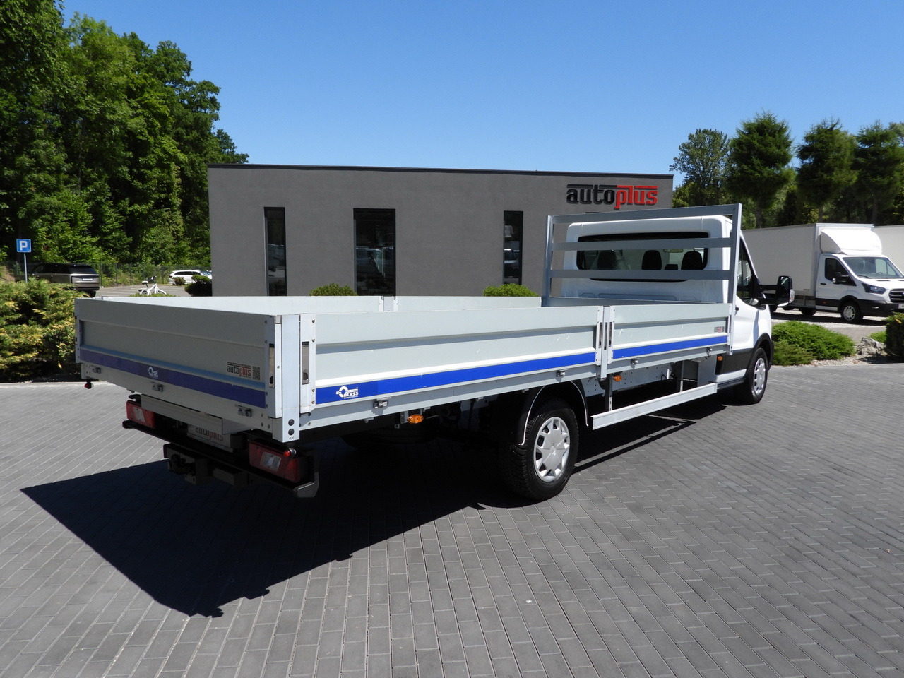FORD TRANSIT STAKE BODY 10 PALLETS CRUISE CONTROL LED LIGHTS PNEUMATICS AIR CONDITIONING 160HP - כלי רכב מסחרי במיטה שטוחה: תמונה 3 FORD TRANSIT STAKE BODY 10 PALLETS CRUISE CONTROL LED LIGHTS PNEUMATICS AIR CONDITIONING 160HP - כלי רכב מסחרי במיטה שטוחה: תמונה 3