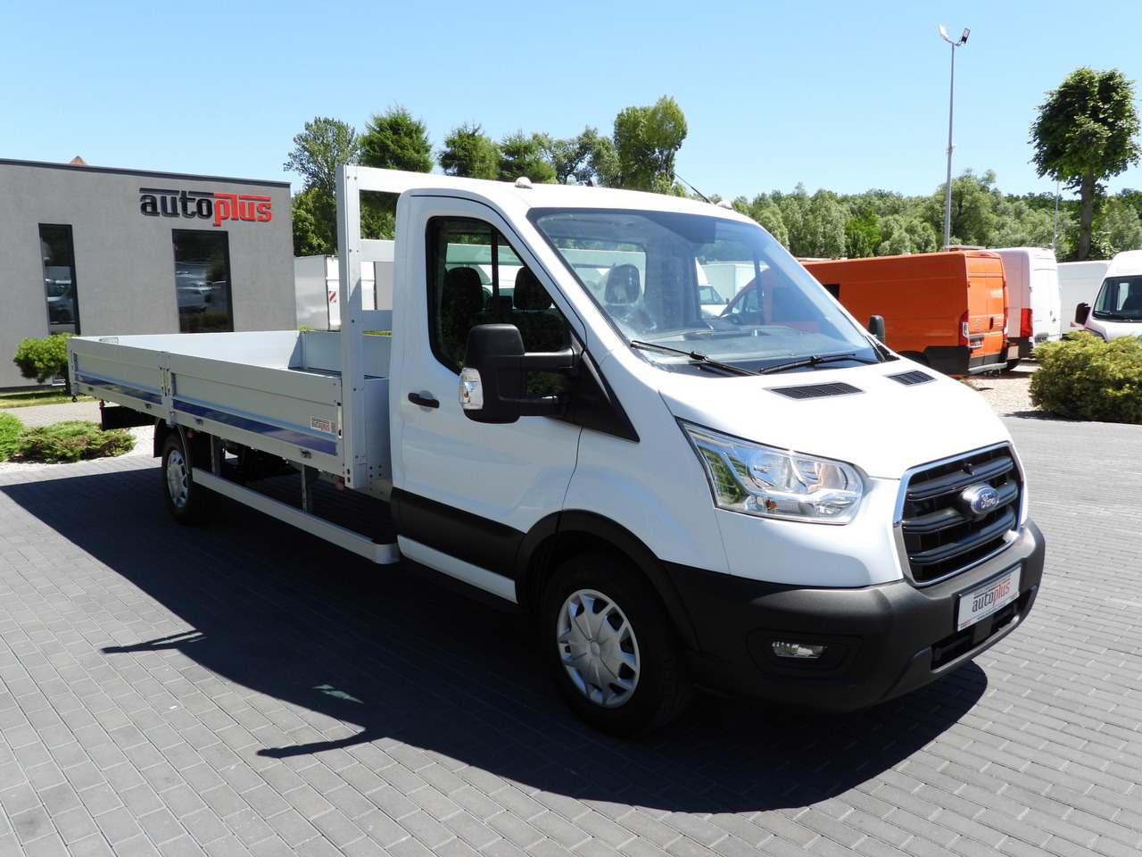 FORD TRANSIT STAKE BODY 10 PALLETS CRUISE CONTROL LED LIGHTS PNEUMATICS AIR CONDITIONING 160HP - כלי רכב מסחרי במיטה שטוחה: תמונה 4 FORD TRANSIT STAKE BODY 10 PALLETS CRUISE CONTROL LED LIGHTS PNEUMATICS AIR CONDITIONING 160HP - כלי רכב מסחרי במיטה שטוחה: תמונה 4