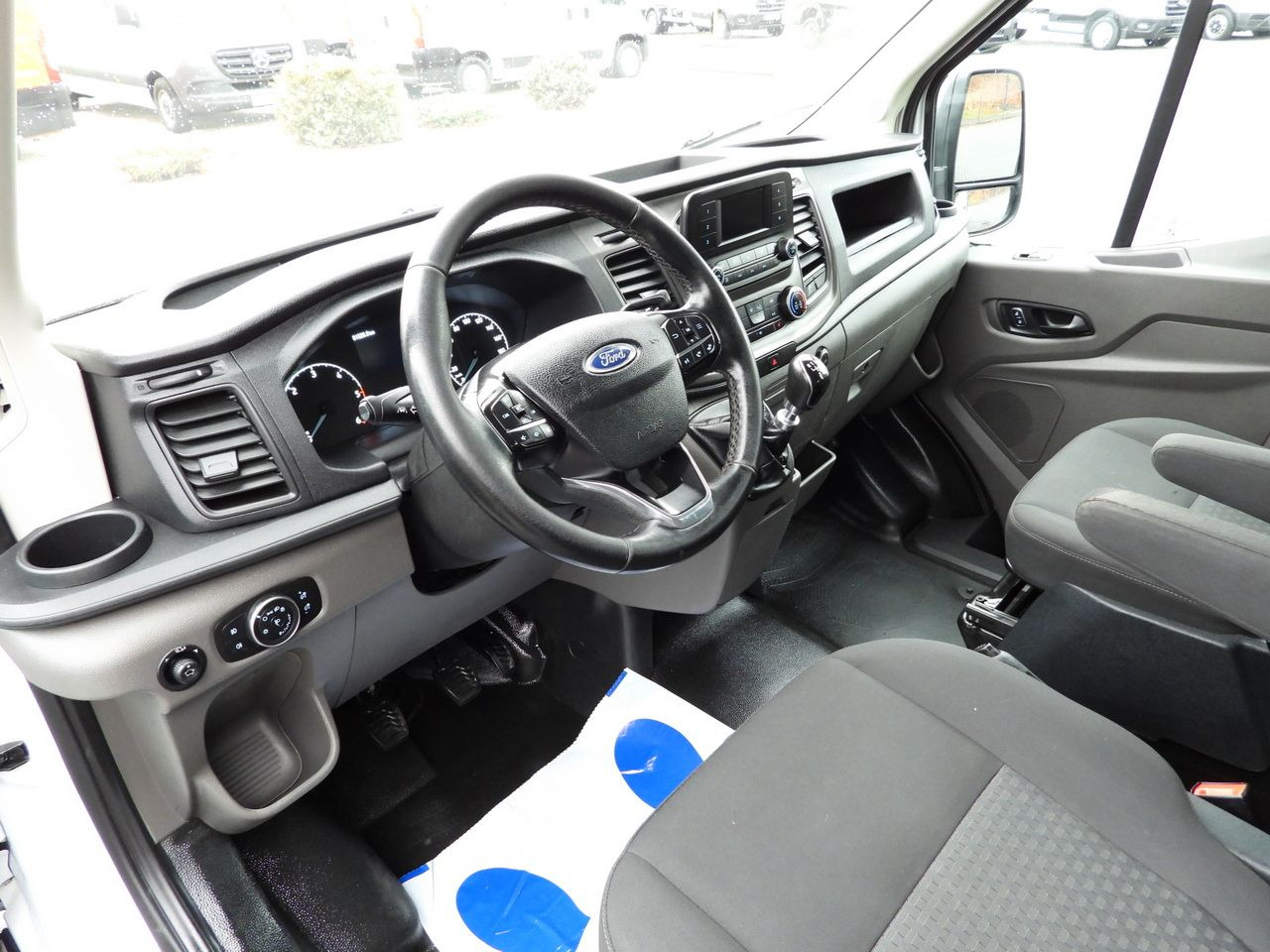 FORD TRANSIT TIPPER DOUBLE CABIN DOKA 6 SEATS CRUISE CONTROL LED LIGHTS TWIN WHEELS AIR CONDITIONING 170HP - כלי רכב מסחרי מזהיר: תמונה 2 FORD TRANSIT TIPPER DOUBLE CABIN DOKA 6 SEATS CRUISE CONTROL LED LIGHTS TWIN WHEELS AIR CONDITIONING 170HP - כלי רכב מסחרי מזהיר: תמונה 2