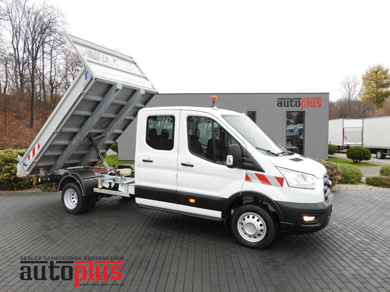 FORD TRANSIT TIPPER DOUBLE CABIN DOKA 6 SEATS CRUISE CONTROL LED LIGHTS TWIN WHEELS AIR CONDITIONING 170HP - כלי רכב מסחרי מזהיר: תמונה 1 FORD TRANSIT TIPPER DOUBLE CABIN DOKA 6 SEATS CRUISE CONTROL LED LIGHTS TWIN WHEELS AIR CONDITIONING 170HP - כלי רכב מסחרי מזהיר: תמונה 1