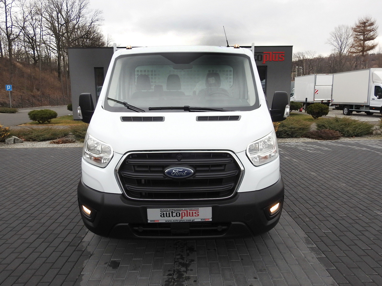 FORD TRANSIT TIPPER LED LIGHTS TWIN WHEELS AIR CONDITIONING 130HP - כלי רכב מסחרי מזהיר: תמונה 5 FORD TRANSIT TIPPER LED LIGHTS TWIN WHEELS AIR CONDITIONING 130HP - כלי רכב מסחרי מזהיר: תמונה 5