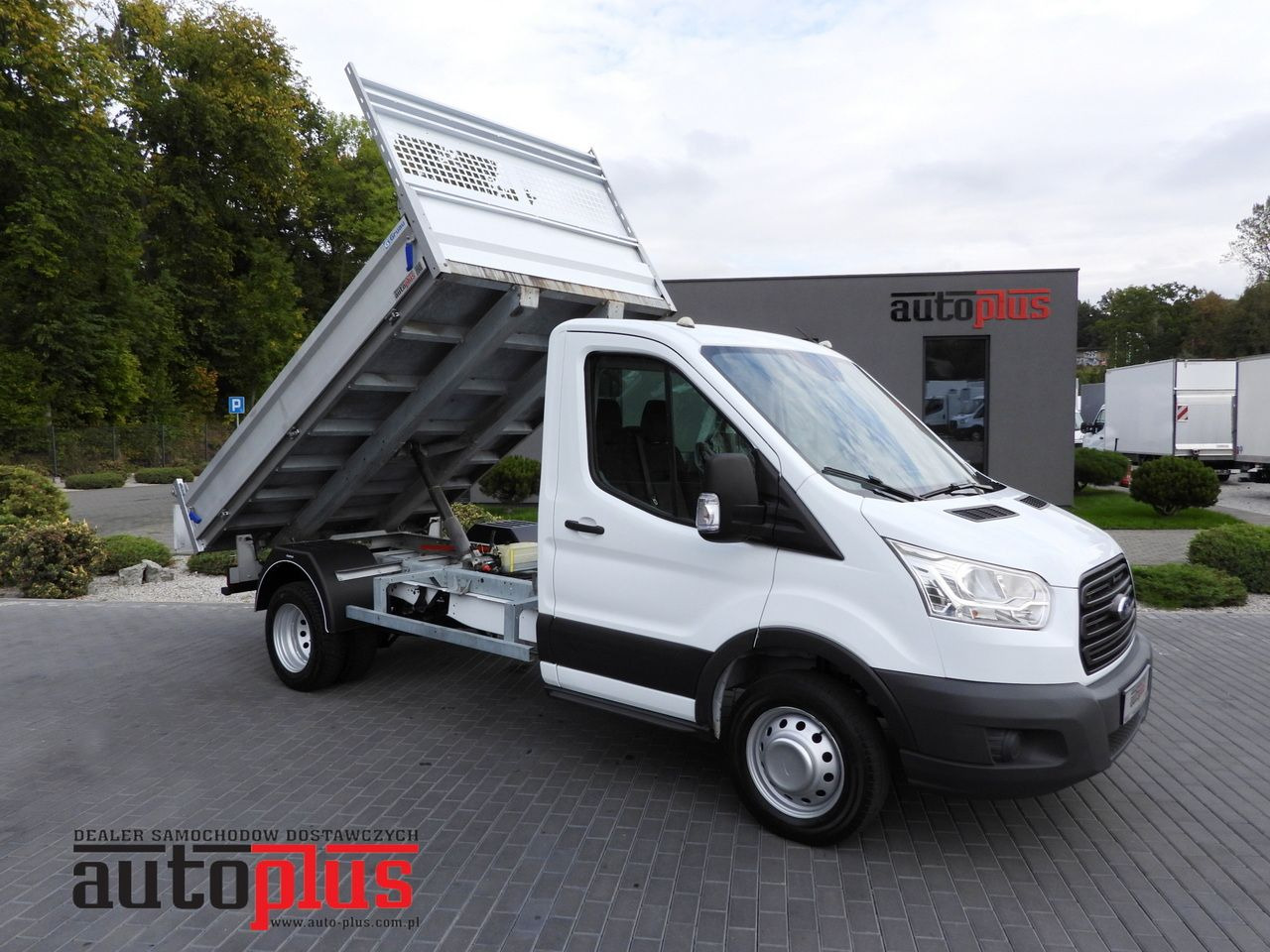 FORD TRANSIT TIPPER TWIN WHEELS 155HP - כלי רכב מסחרי מזהיר: תמונה 1 FORD TRANSIT TIPPER TWIN WHEELS 155HP - כלי רכב מסחרי מזהיר: תמונה 1