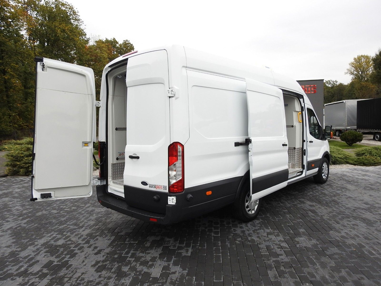 Ford TRANSIT KÜHLKASTENWAGEN 0*C HEIZFUNKTION Ford TRANSIT KÜHLKASTENWAGEN 0*C HEIZFUNKTION - כלי רכב מסחרי לקירור: תמונה 3 Ford TRANSIT KÜHLKASTENWAGEN 0*C HEIZFUNKTION Ford TRANSIT KÜHLKASTENWAGEN 0*C HEIZFUNKTION - כלי רכב מסחרי לקירור: תמונה 3