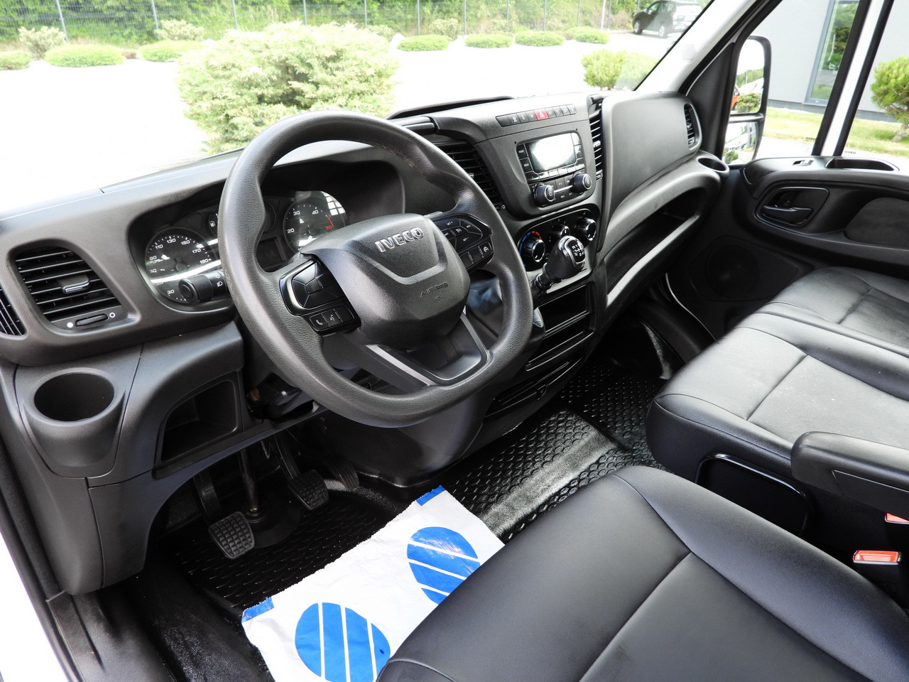 IVECO DAILY 35C14 CRUISE CONTROL TWIN WHEELS AIR CONDITIONING 140HP - כלי רכב מסחרי מזהיר: תמונה 2 IVECO DAILY 35C14 CRUISE CONTROL TWIN WHEELS AIR CONDITIONING 140HP - כלי רכב מסחרי מזהיר: תמונה 2