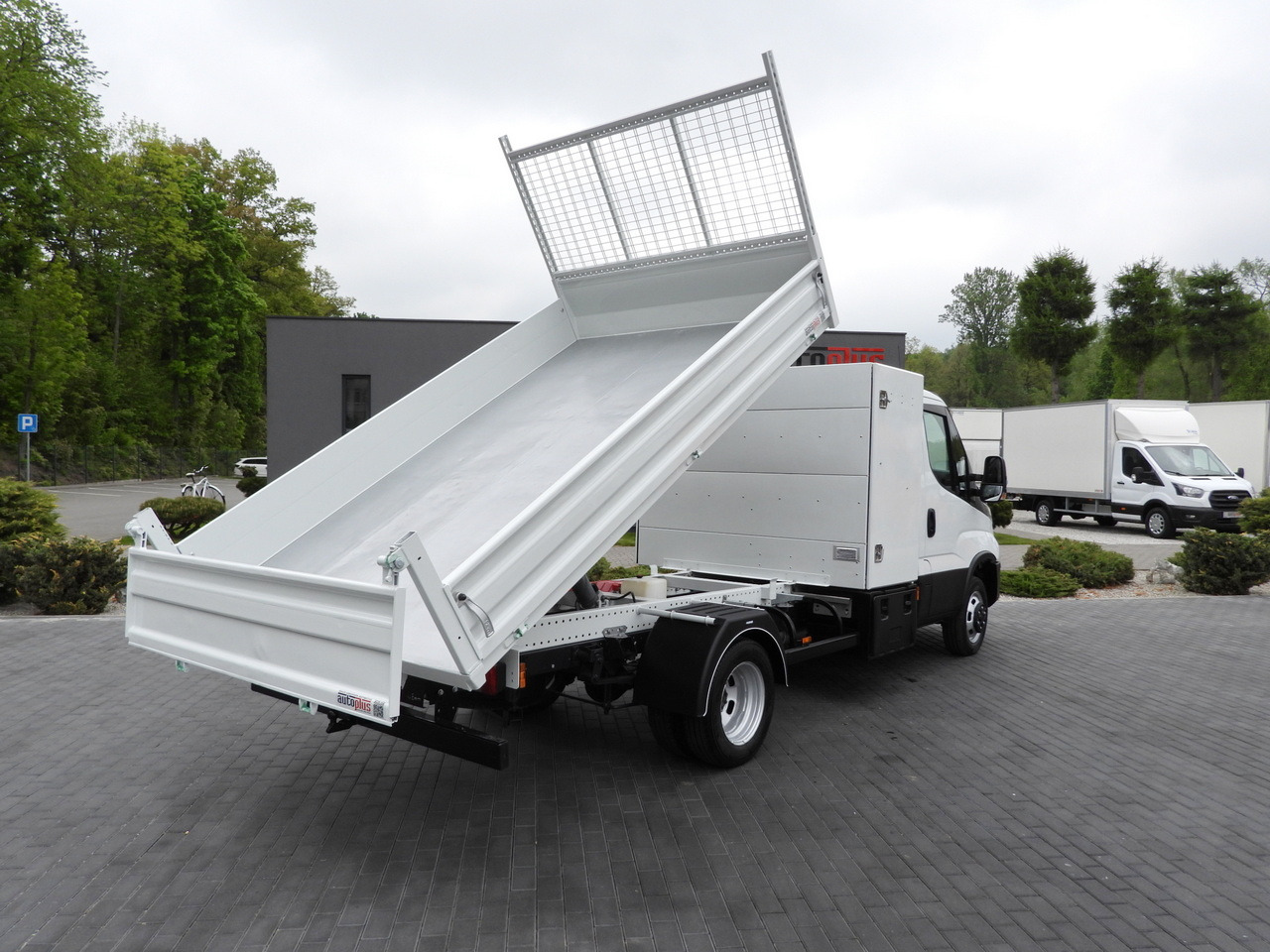 IVECO DAILY 35C14 TIPPER CRUISE CONTROL TWIN WHEELS 140HP - כלי רכב מסחרי מזהיר: תמונה 3 IVECO DAILY 35C14 TIPPER CRUISE CONTROL TWIN WHEELS 140HP - כלי רכב מסחרי מזהיר: תמונה 3