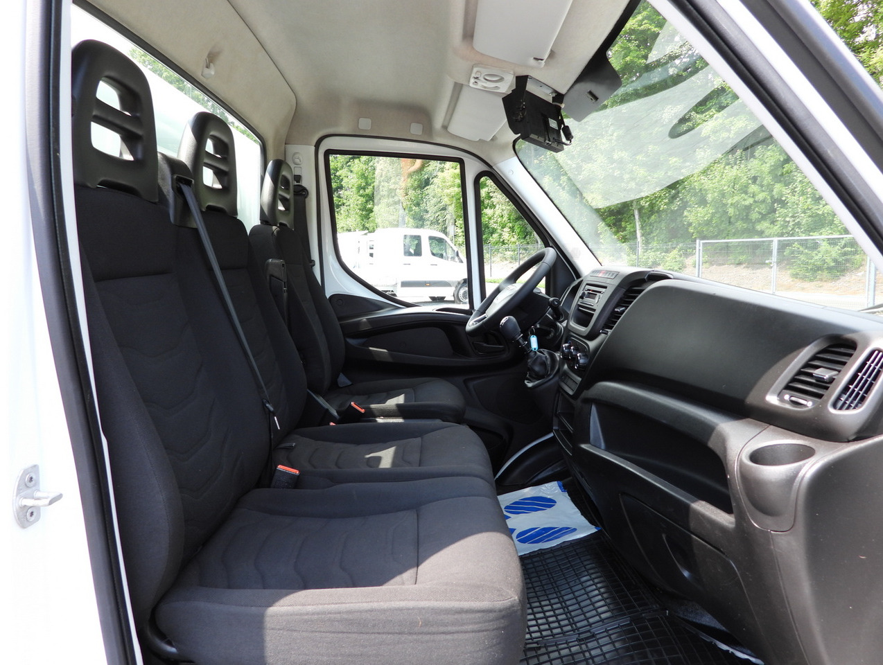 כלי רכב מסחרי מזהיר IVECO DAILY 35C15 TIPPER CRUISE CONTROL TWIN WHEELS AIR CONDITIONING  150HP: תמונה 35