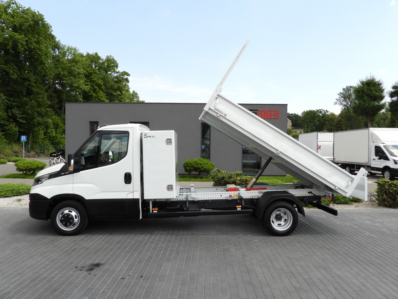 כלי רכב מסחרי מזהיר IVECO DAILY 35C15 TIPPER CRUISE CONTROL TWIN WHEELS AIR CONDITIONING  150HP: תמונה 8