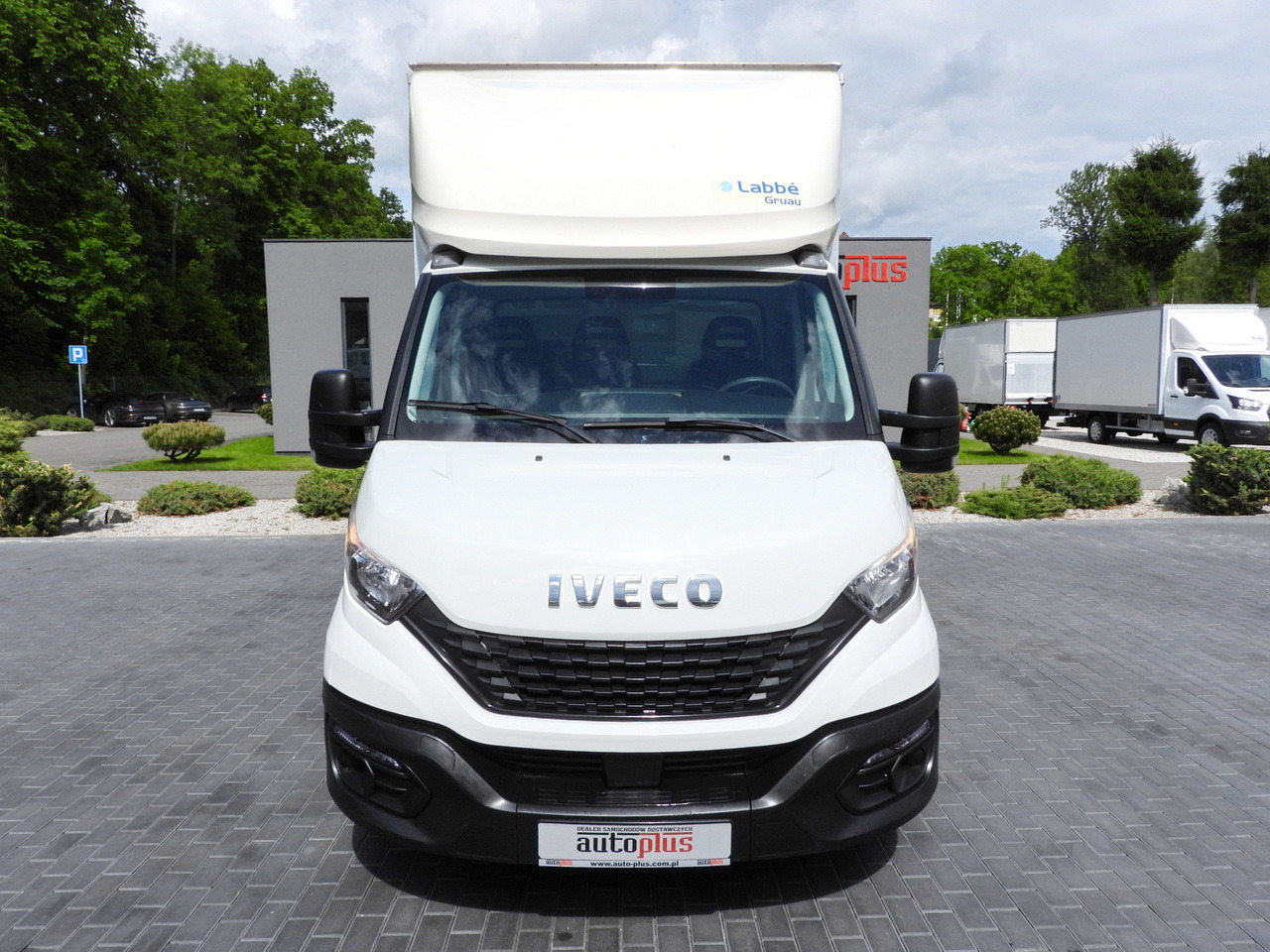 IVECO DAILY 35C16 BOX LIFT 8 PALLETS CRUISE CONTROL TWIN WHEELS AIR CONDITIONING 160HP - כלי רכב מסחרי עם תיבה: תמונה 5 IVECO DAILY 35C16 BOX LIFT 8 PALLETS CRUISE CONTROL TWIN WHEELS AIR CONDITIONING 160HP - כלי רכב מסחרי עם תיבה: תמונה 5
