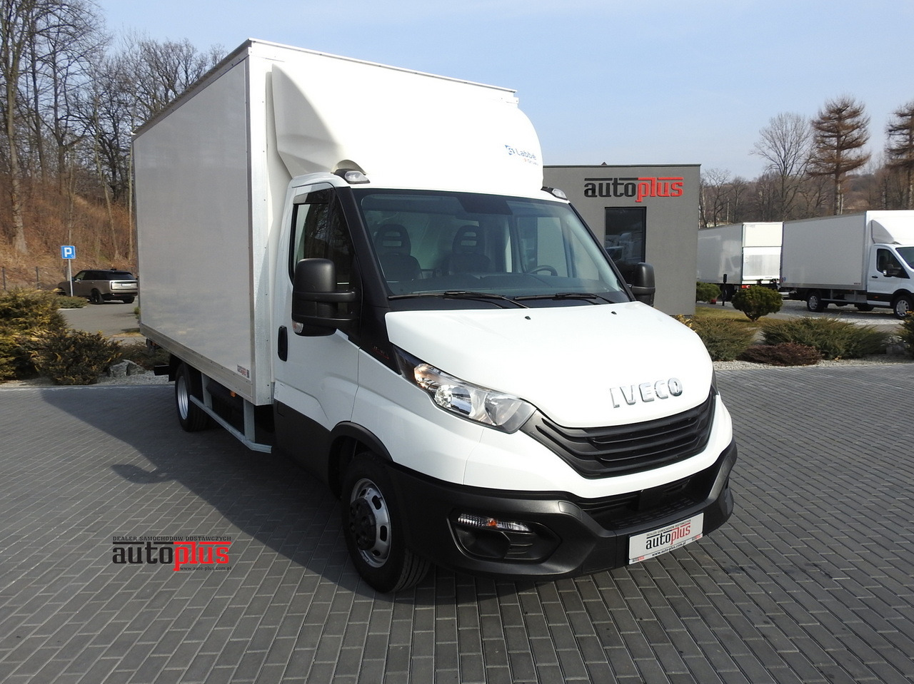 IVECO DAILY 35C16 BOX LIFT 8 PALLETS CRUISE CONTROL TWIN WHEELS AIR CONDITIONING 160HP - כלי רכב מסחרי עם תיבה: תמונה 1 IVECO DAILY 35C16 BOX LIFT 8 PALLETS CRUISE CONTROL TWIN WHEELS AIR CONDITIONING 160HP - כלי רכב מסחרי עם תיבה: תמונה 1