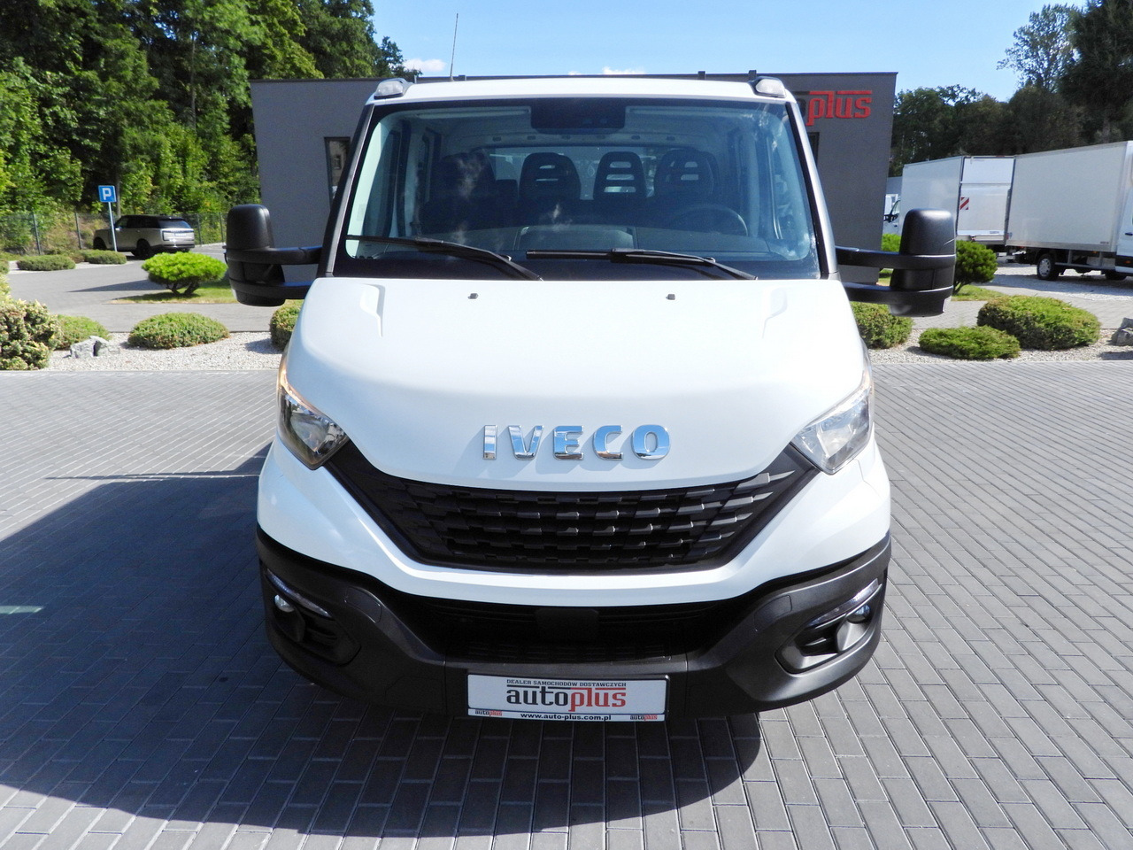 IVECO DAILY 35S14 STAKE BODY DOUBLE CABIN DOKA 7 SEATS CRUISE CONTROL AIR CONDITIONING 135HP - כלי רכב מסחרי במיטה שטוחה: תמונה 5 IVECO DAILY 35S14 STAKE BODY DOUBLE CABIN DOKA 7 SEATS CRUISE CONTROL AIR CONDITIONING 135HP - כלי רכב מסחרי במיטה שטוחה: תמונה 5