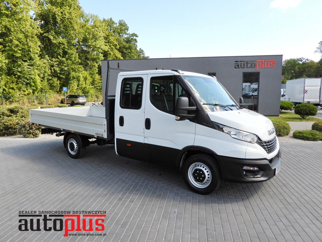 IVECO DAILY 35S14 STAKE BODY DOUBLE CABIN DOKA 7 SEATS CRUISE CONTROL AIR CONDITIONING 135HP - כלי רכב מסחרי במיטה שטוחה: תמונה 1 IVECO DAILY 35S14 STAKE BODY DOUBLE CABIN DOKA 7 SEATS CRUISE CONTROL AIR CONDITIONING 135HP - כלי רכב מסחרי במיטה שטוחה: תמונה 1